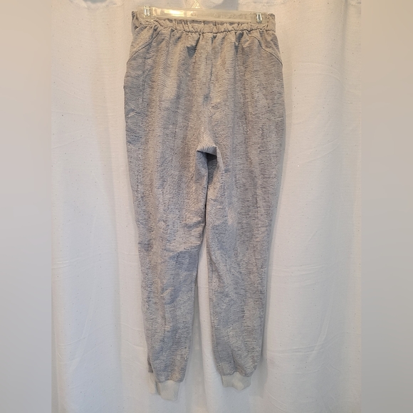 Lululemon Stretch High-Rise Joggers, Color LinearTempo Jacquard Silver Sz 6 - Picture 4 of 14